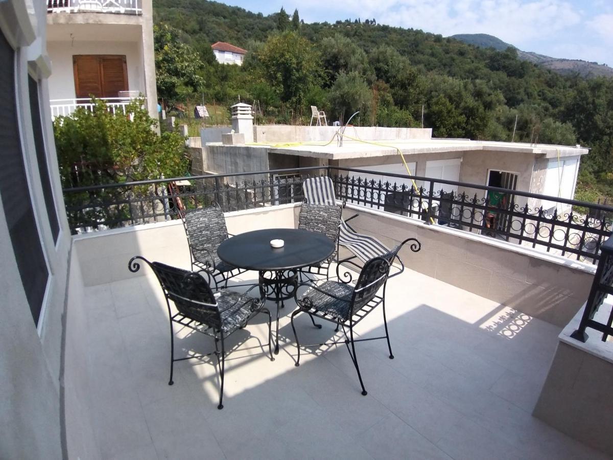 Apartman Dajoda 1 Bijela Exterior photo
